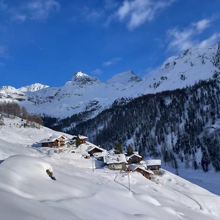 L' Aroula Rooms & Restaurant Champoluc Exteriör bild